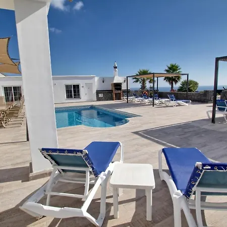 Hotell Magnificent El Palacete Sleeps 20 *