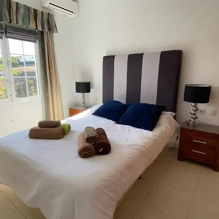 Magnificent El Palacete Sleeps 20 *